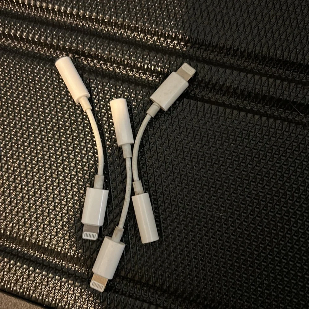 ear bud converter and hdmi converter
